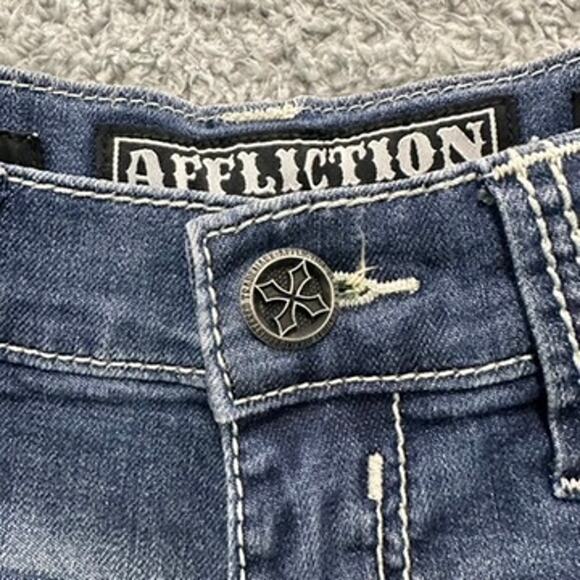 Affliction Vikki Size 26 Cutoff Shorts Rhinestones Embellished Pockets Cowgirl - Picture 5 of 10